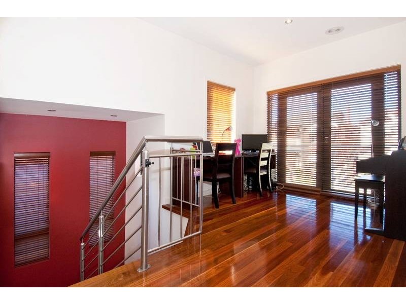 13 Breadalbane Place, Newport VIC 3015