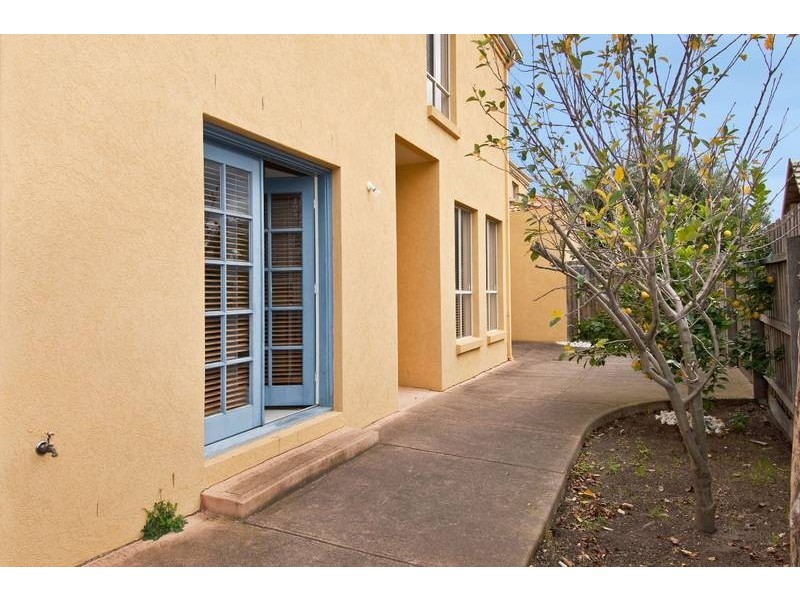 3/6 Romawi Street, Altona VIC 3018