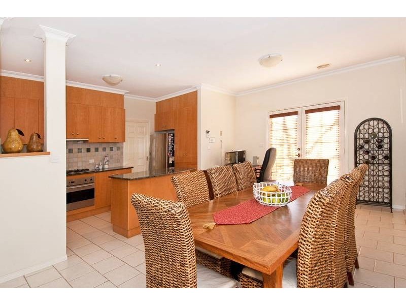 3/6 Romawi Street, Altona VIC 3018