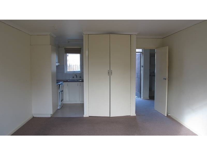 2/55 Challis Street, Newport VIC 3015