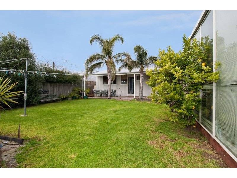 34 Severn Street, Newport VIC 3015