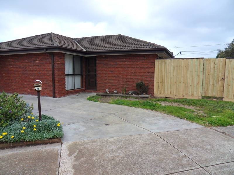 8 Hoddle Way, Altona Meadows VIC 3028