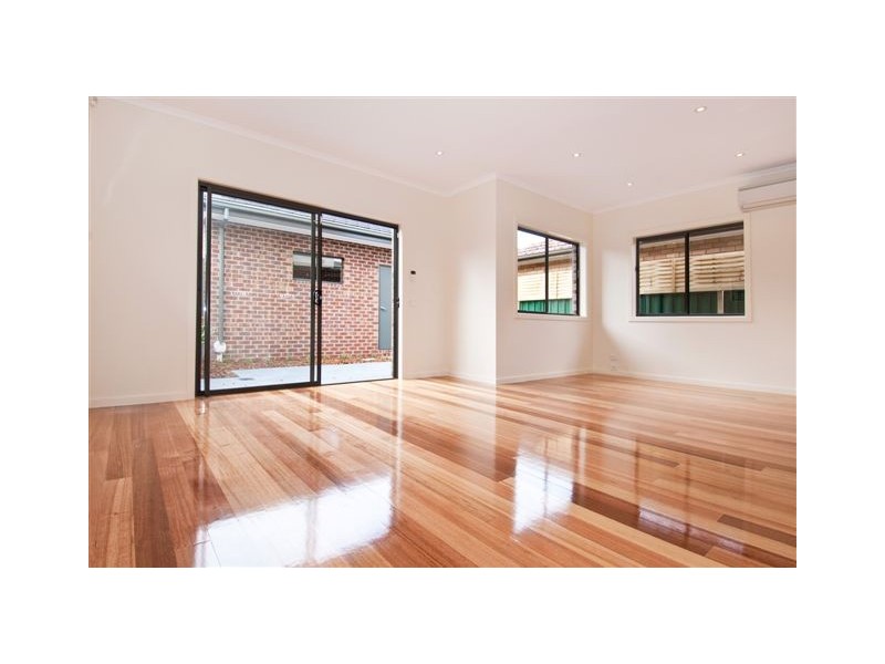 1/24 Clyde Street, Newport VIC 3015