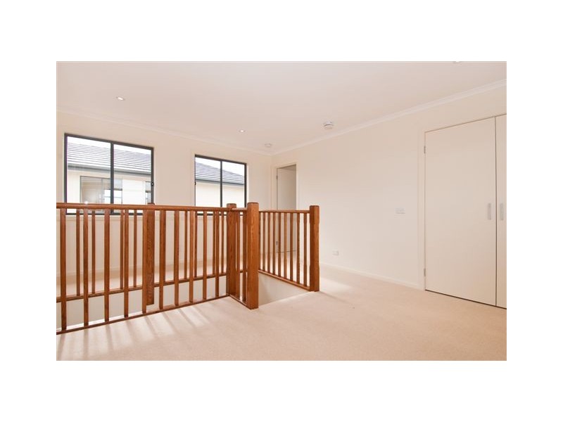 1/24 Clyde Street, Newport VIC 3015