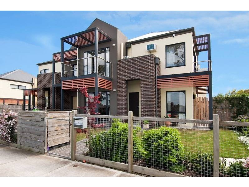 31/124-136 Mason Street, Newport VIC 3015
