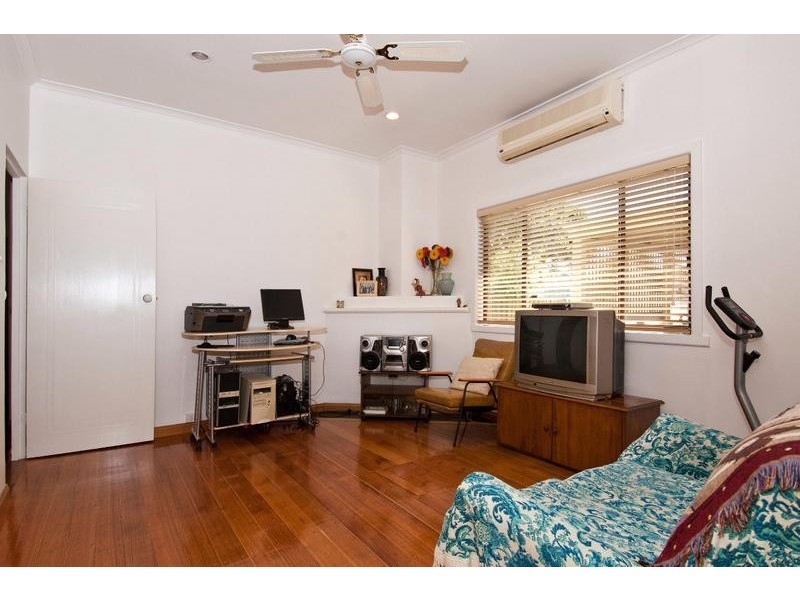 23 Croker Street, Newport VIC 3015
