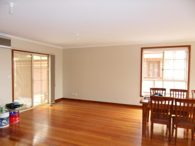 2/32 Jeffrey Avenue, Altona East VIC 3025