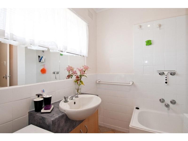 4/13 Stapley Crescent, Altona North VIC 3025