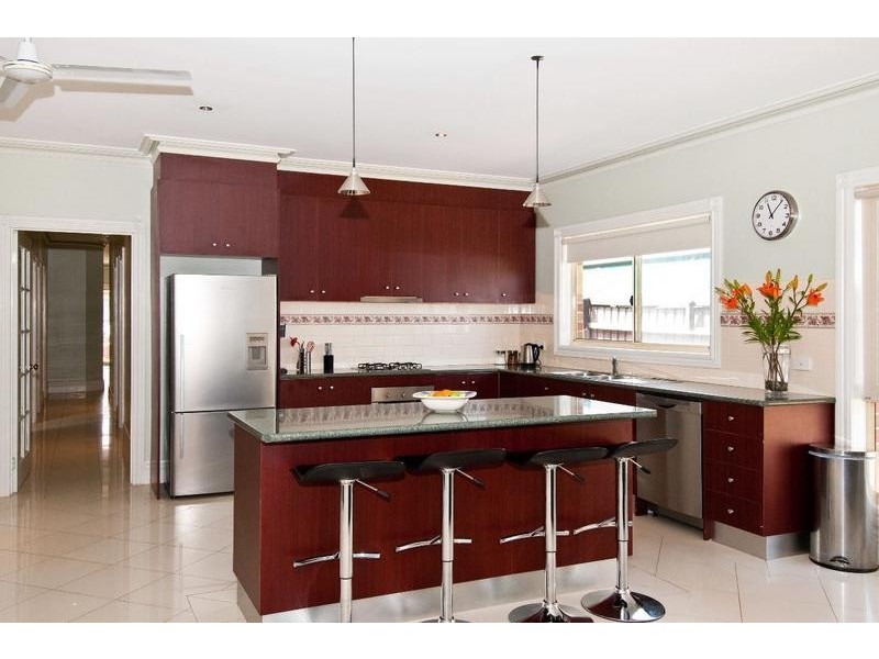 9 Angus Avenue, Altona North VIC 3025