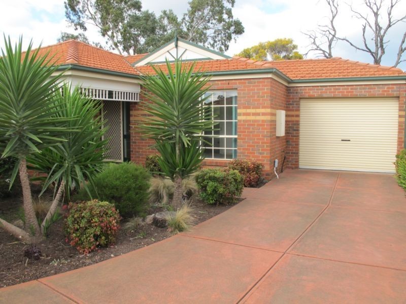 3/1 Viola Avenue, Brooklyn VIC 3012