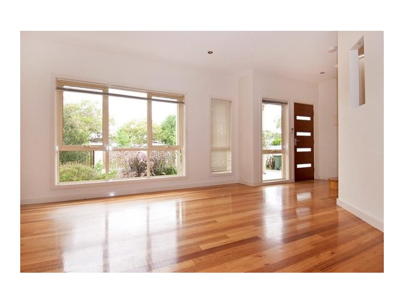 1/9 Sutton Avenue, Altona North VIC 3025