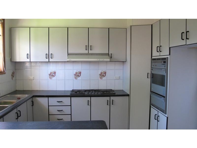 16 Holloway Street, Newport VIC 3015