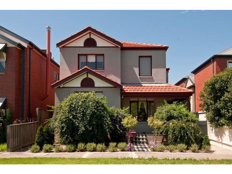 16 Breadalbane Place, Newport VIC 3015