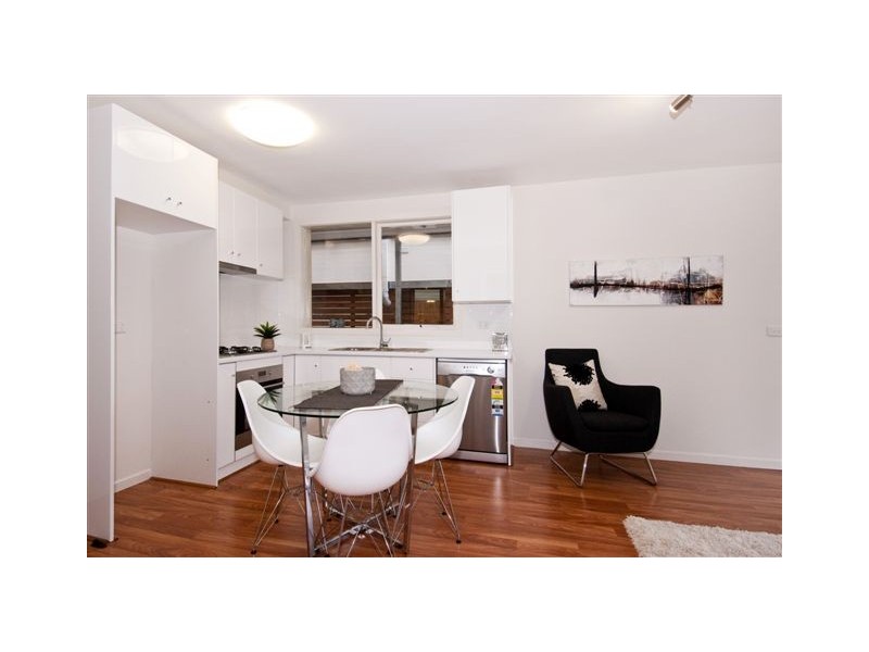 1/2 Thompson Street, Williamstown VIC 3016