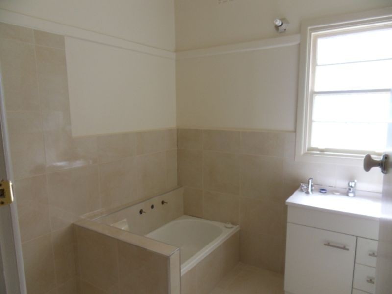 28 Alma Terrace, Newport VIC 3015