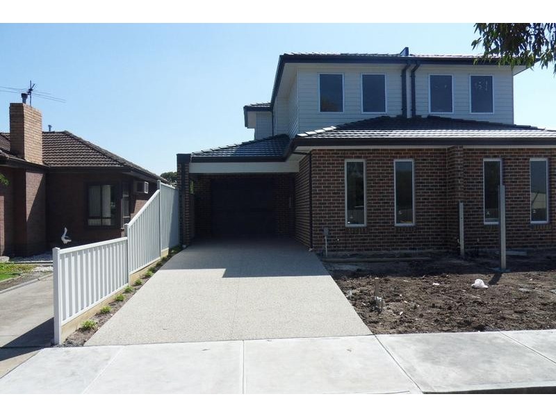 8 May Street, Altona North VIC 3025