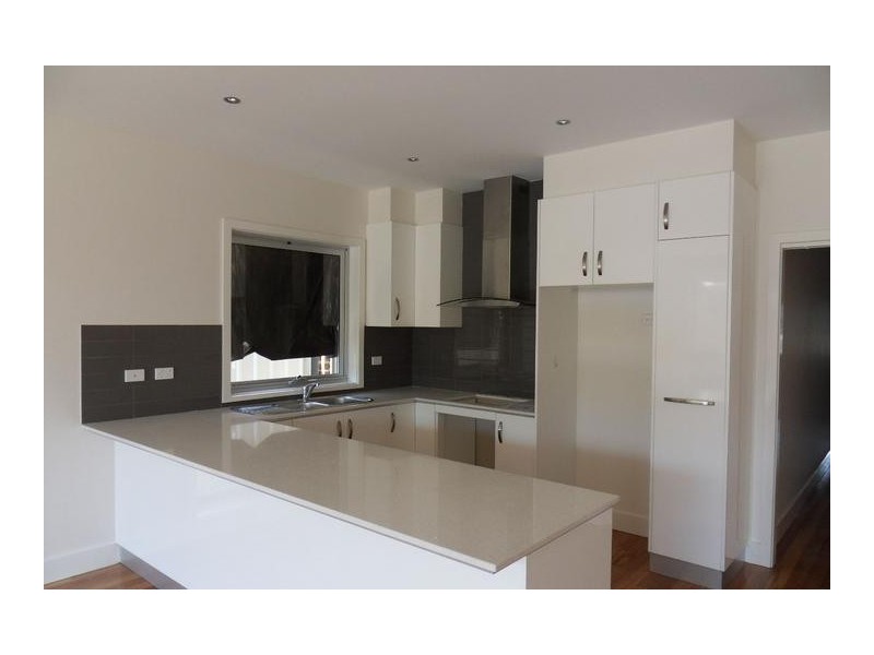 8 May Street, Altona North VIC 3025