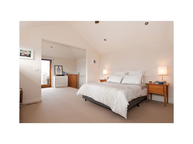 51 Home Road, Newport VIC 3015