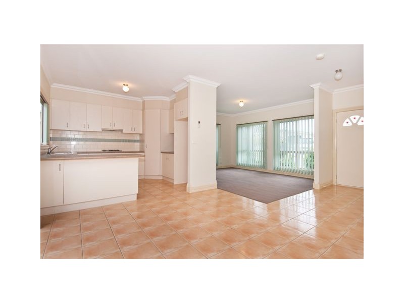 1/9 Saltley Street, South Kingsville VIC 3015