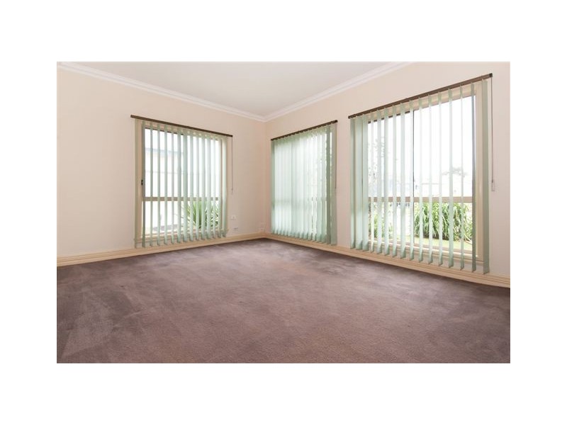 1/9 Saltley Street, South Kingsville VIC 3015