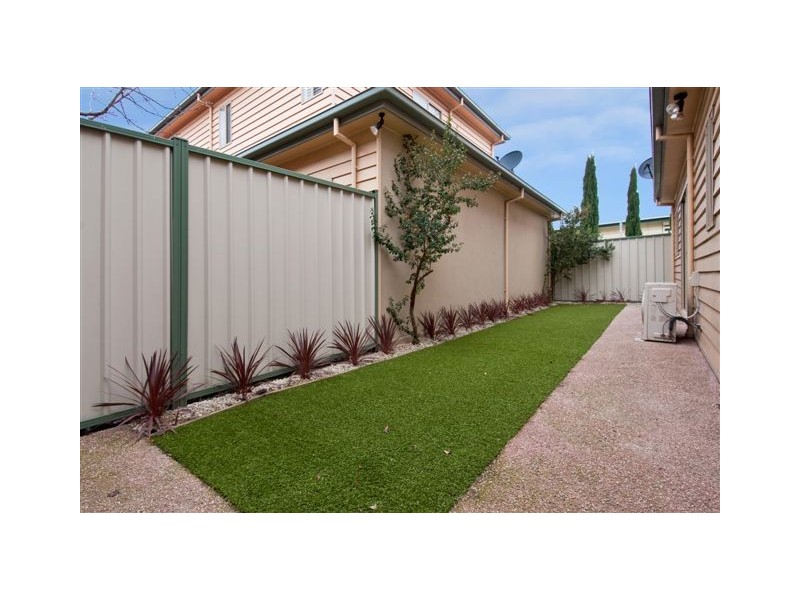 1/9 Saltley Street, South Kingsville VIC 3015