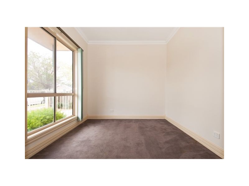 1/9 Saltley Street, South Kingsville VIC 3015