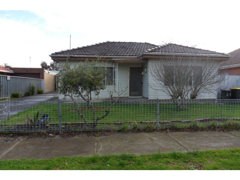 1/80 Kernot Street, South Kingsville VIC 3015