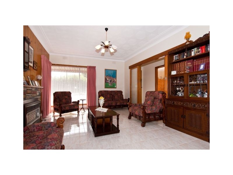 77 High Street, Newport VIC 3015