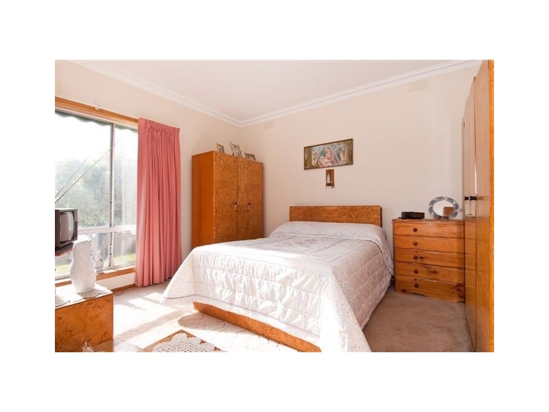 77 High Street, Newport VIC 3015