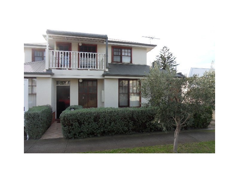 64 River Street, Newport VIC 3015