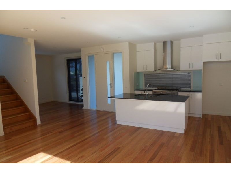 1/74 Kororoit Creek Road, Williamstown VIC 3016