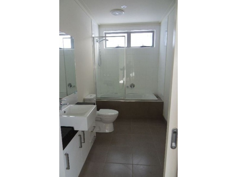 1/74 Kororoit Creek Road, Williamstown VIC 3016