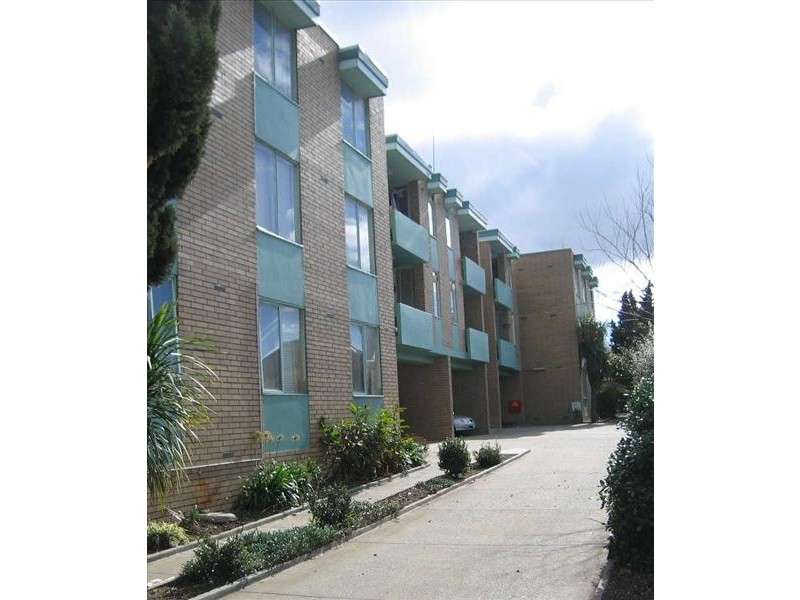 12/54 Napier Street, Footscray VIC 3011