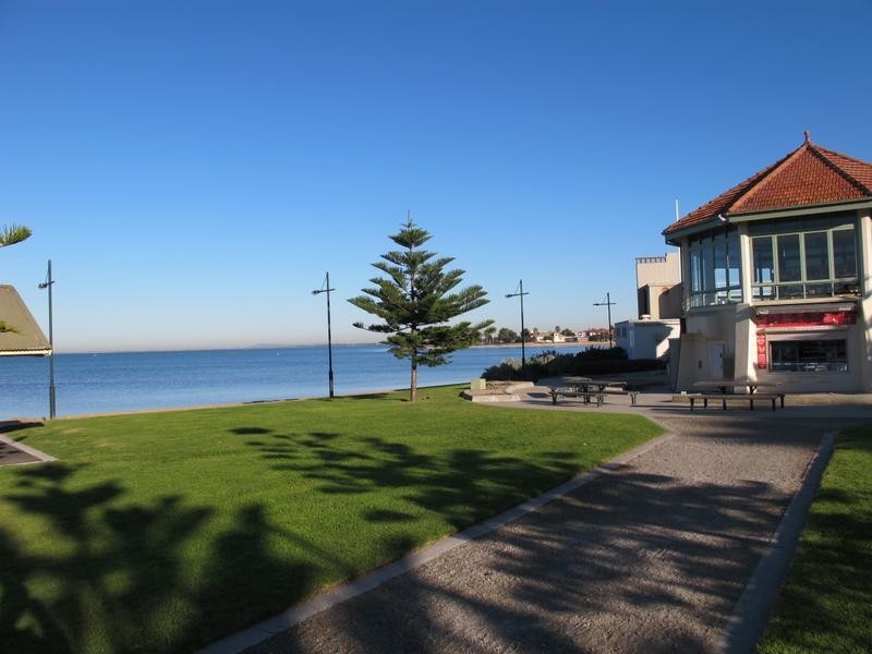 14 Lenore Crescent, Williamstown VIC 3016