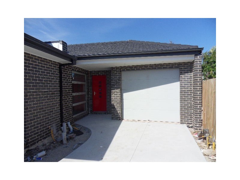 3/5 Little Street, Altona North VIC 3025