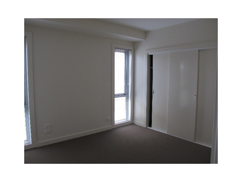 3/5 Little Street, Altona North VIC 3025