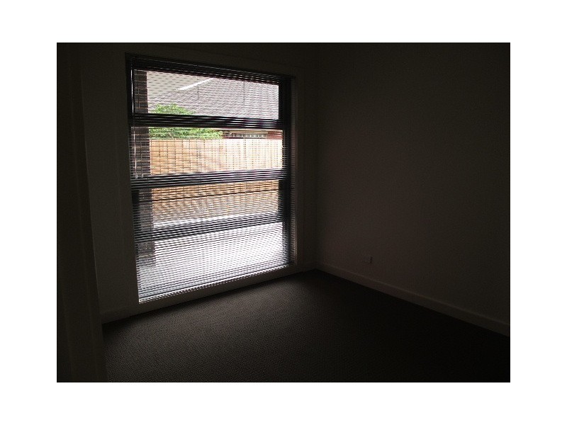 3/5 Little Street, Altona North VIC 3025