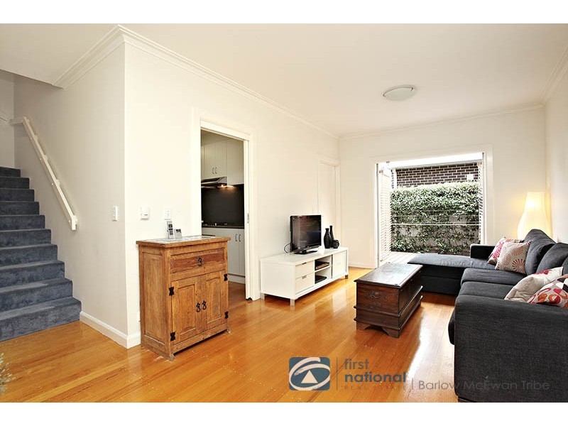 1/6 Railway Street South, Altona VIC 3018