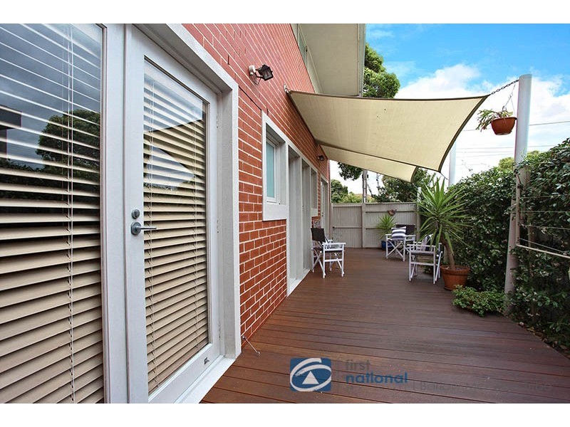 1/6 Railway Street South, Altona VIC 3018