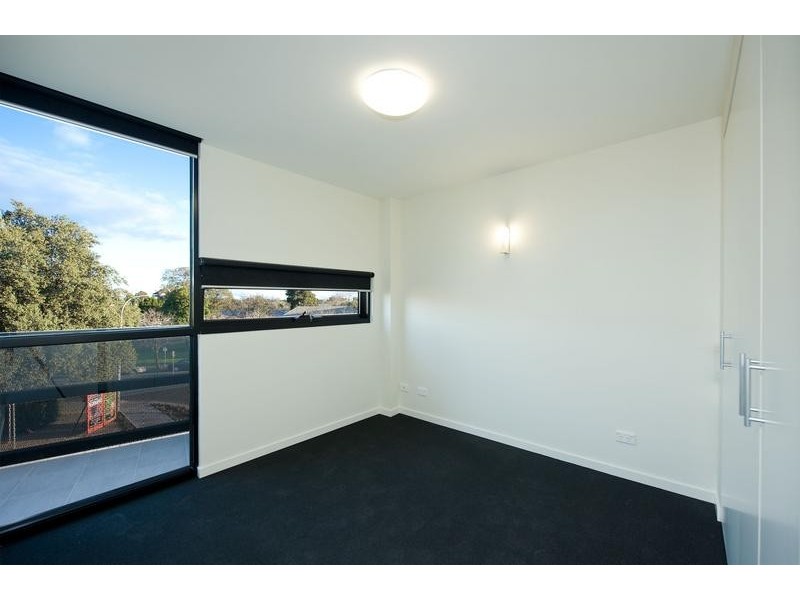 12/4 Mason Street, Newport VIC 3015