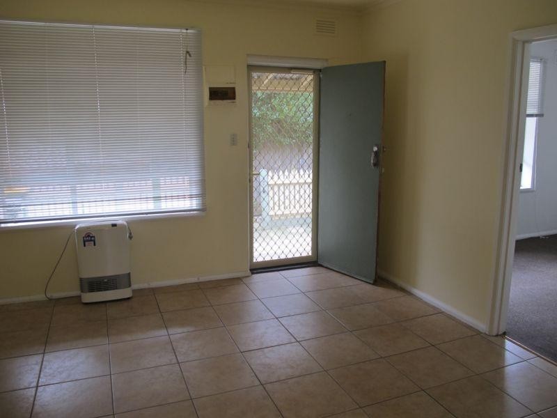 2/485 Melbourne Road, Newport VIC 3015