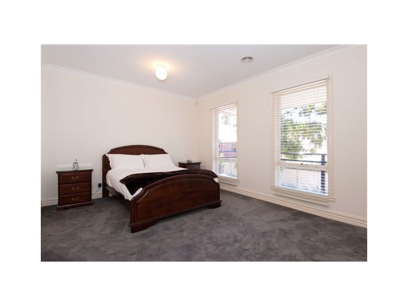 45 John Liston Drive, Newport VIC 3015