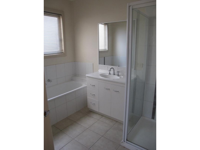 2B Marigold Avenue, Altona North VIC 3025