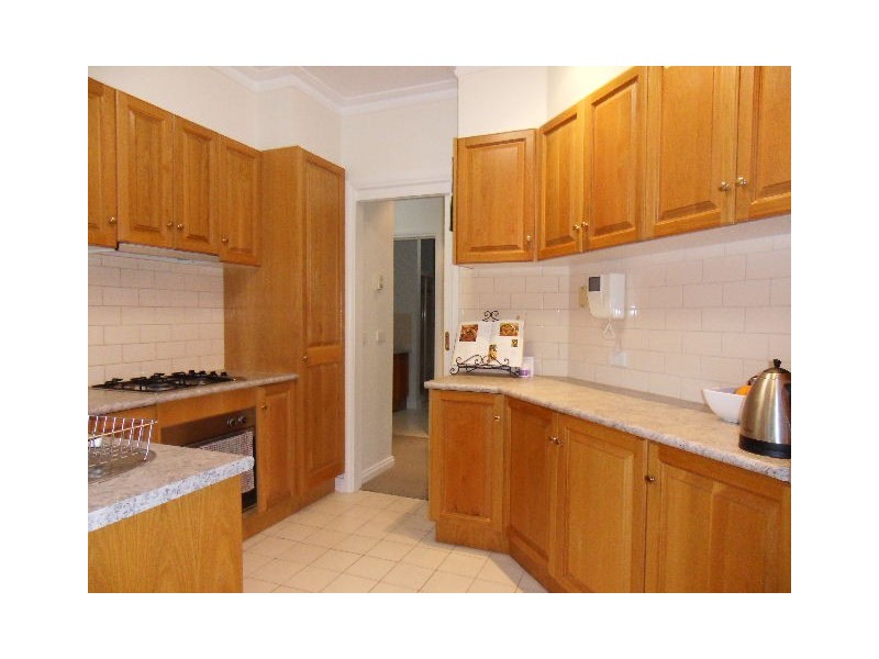 2/11-13 Arras Street, Spotswood VIC 3015