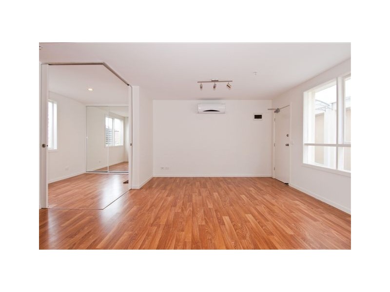 2/2 Thompson Street, Williamstown VIC 3016