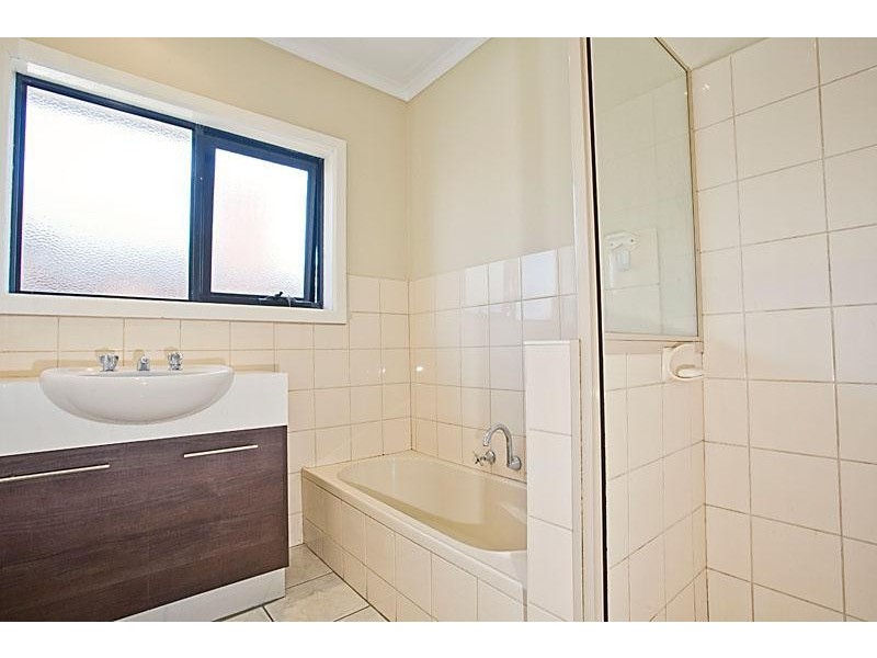 10 Cooper Avenue, Altona North VIC 3025