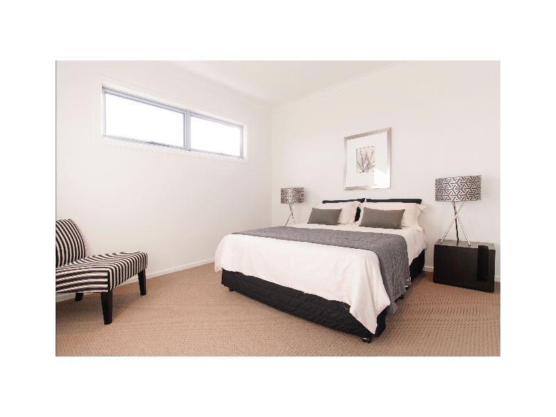 2/130 Woods Street, Newport VIC 3015