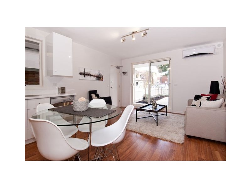 1/2 Thompson Street, Williamstown VIC 3016