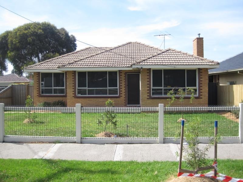 25 Ronald Avenue, Altona North VIC 3025