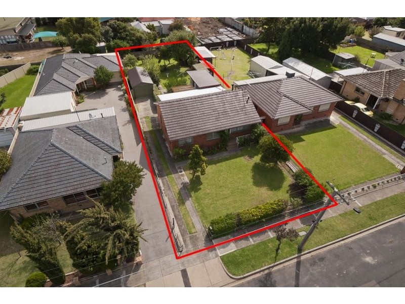 7 Bradley Street, Newport VIC 3015